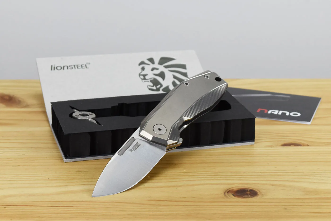 LionSteel Nano (Grey Titanium Handle)